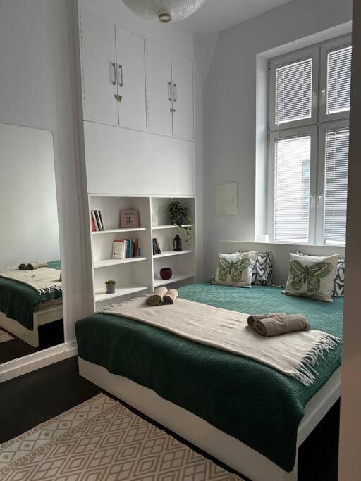 P-122 Piotrkowska Apartment. وودج المظهر الخارجي الصورة