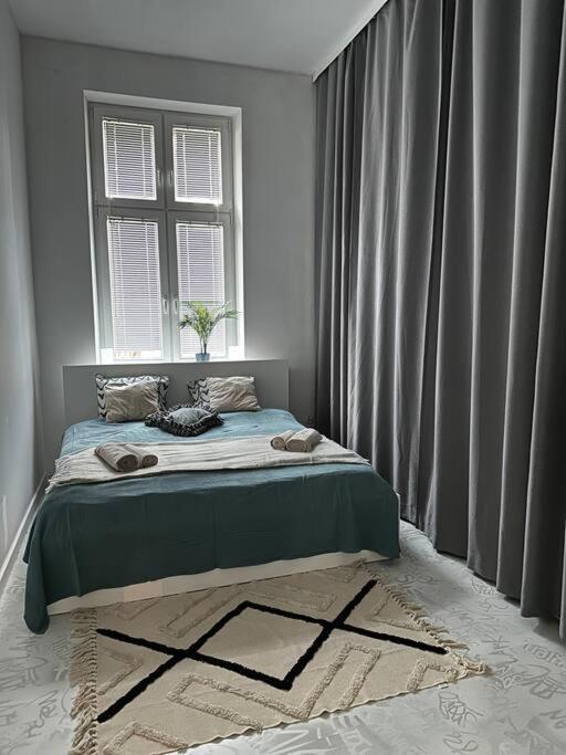 P-122 Piotrkowska Apartment. وودج المظهر الخارجي الصورة